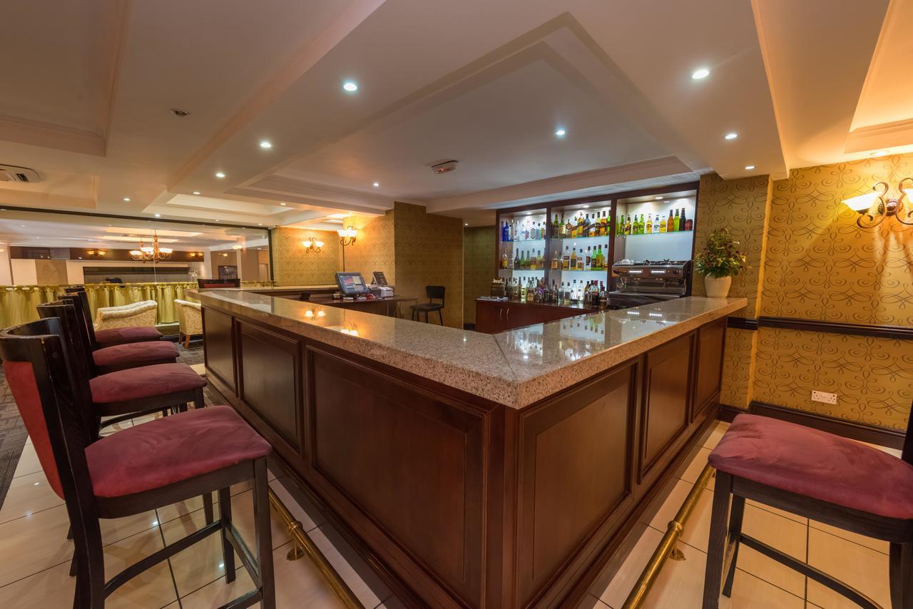 太阳鸟首都酒店 利隆圭 外观 照片